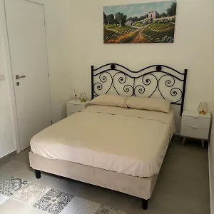 https://giura.lecce-hotels.com